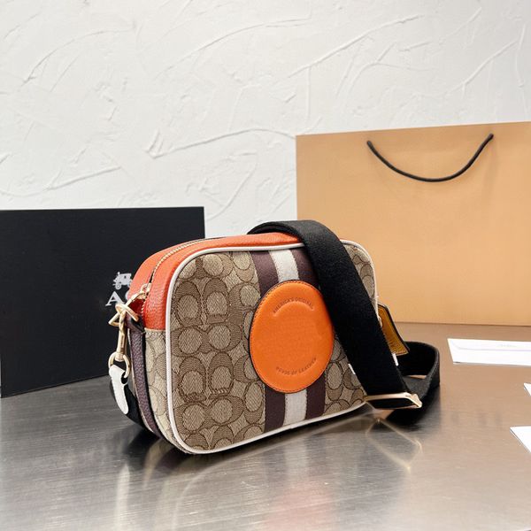2023 luxury designer women's one-shoulder messenger bag brand high-quality women's latest camera bag
2023 luxury designer women's one-shoulder messenger bag brand high-quality women's latest camera bag
