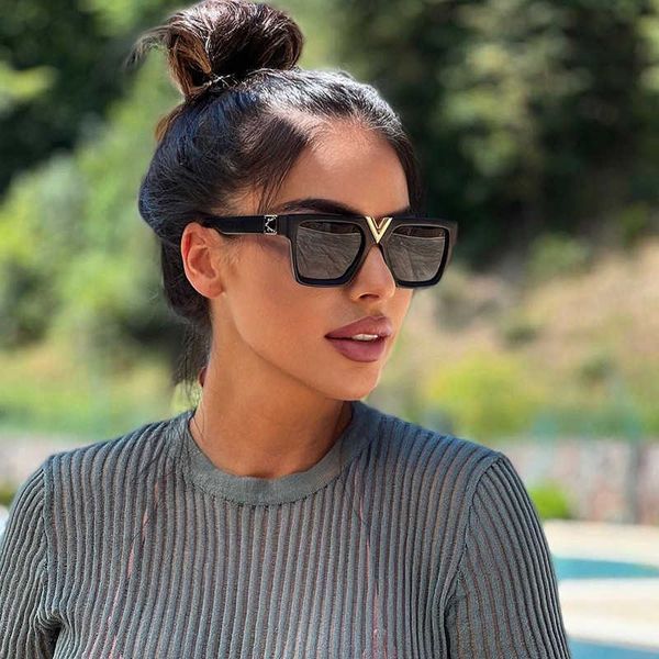 sunglasses fashionable large frame for women 2022 new online red box for men t230110, White;black
sunglasses fashionable large frame for women 2022 new online red box for men t230110, White;black