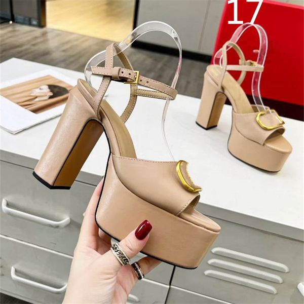 04-022 valentinolies fashion sandals casual luxury design women party high heel leather slippers letter wedding, Black
04-022 valentinolies fashion sandals casual luxury design women party high heel leather slippers letter wedding, Black
