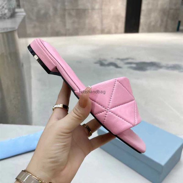 designer new women's slippers square flat sandals summer leather flats comfort shoes walking shoes seaside flip-flops 35-43 with box, Black
designer new women's slippers square flat sandals summer leather flats comfort shoes walking shoes seaside flip-flops 35-43 with box, Black