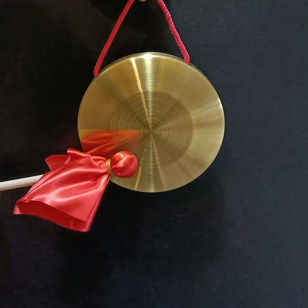 traditional chinese percussion brass gong with mallet and red rope suitable for home office celebration 5.9 inches (about 15 cm)
traditional chinese percussion brass gong with mallet and red rope suitable for home office celebration 5.9 inches (about 15 cm)