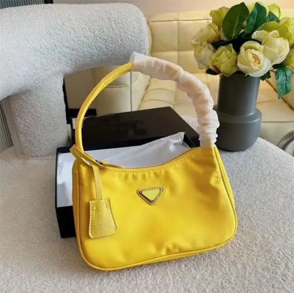 women handbag brown flower tote bags shopping bag shoulder crossbody purse fashion genuine leather large capacity classic letter, Red;black
women handbag brown flower tote bags shopping bag shoulder crossbody purse fashion genuine leather large capacity classic letter, Red;black