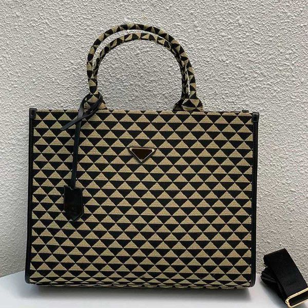designer bags handbag tote shopping bag crossbody bags large capacity package removable shoulder strap triangle sign women
designer bags handbag tote shopping bag crossbody bags large capacity package removable shoulder strap triangle sign women