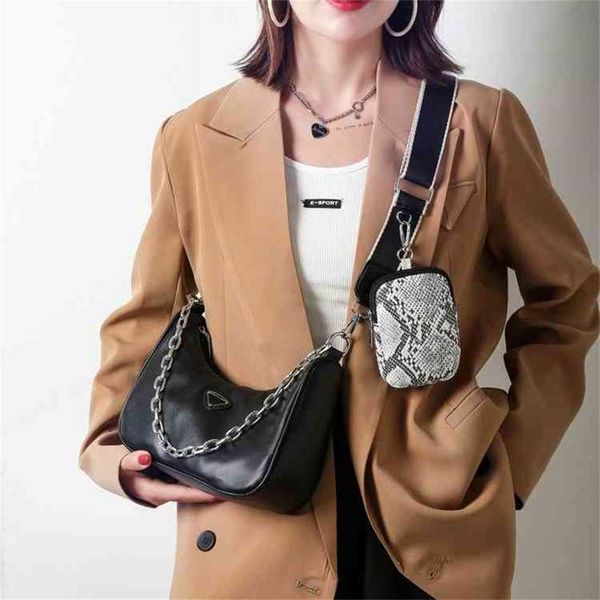 70% off handbags outlet sale summer pattern purse two in one chain wide belt single messenger
70% off handbags outlet sale summer pattern purse two in one chain wide belt single messenger