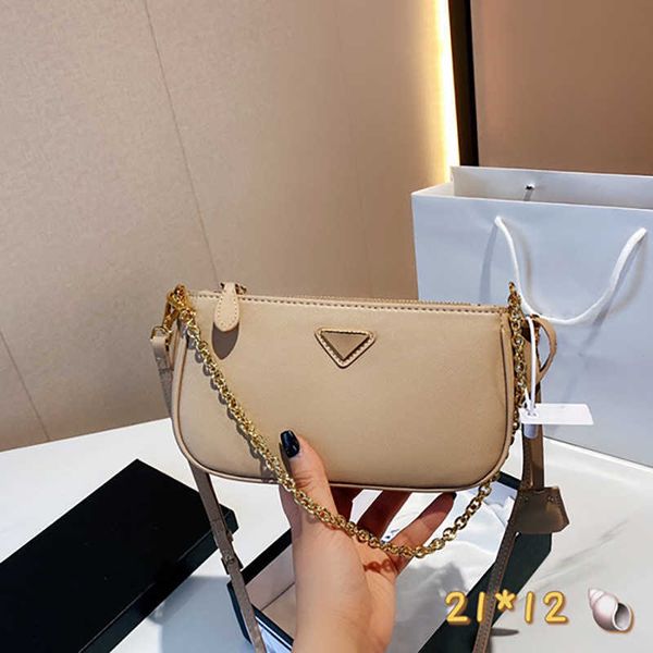 luxurys bags designer handbags women leather messenger bags simple classic phone mahjong bag chain shoulder bag crossbody purse 230111
luxurys bags designer handbags women leather messenger bags simple classic phone mahjong bag chain shoulder bag crossbody purse 230111