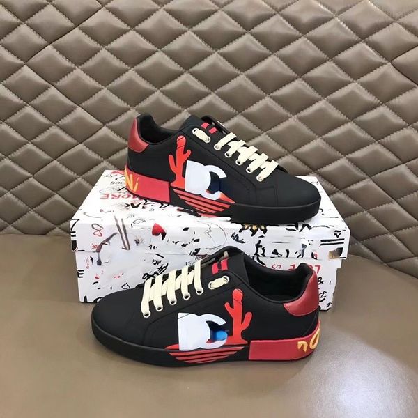 luxury brand leisure sports men's shoes graffiti fashion classic red low help white shoe leather, Black
luxury brand leisure sports men's shoes graffiti fashion classic red low help white shoe leather, Black