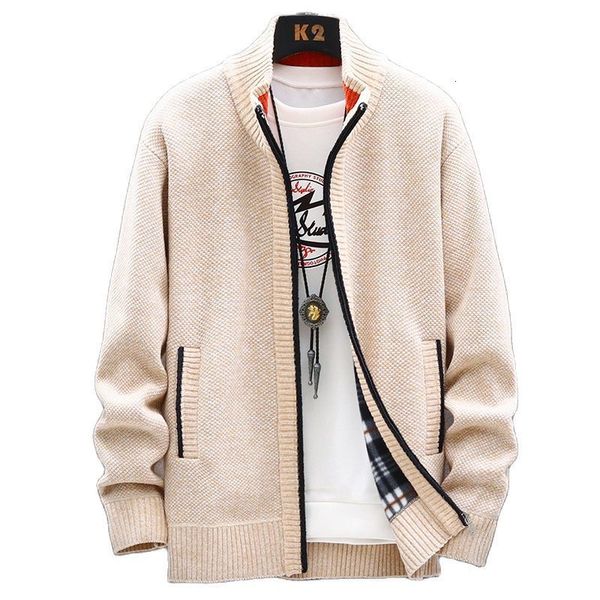 men's sweaters autumn and winter plush oversized coat stand collar cardigan 230110, White;black
men's sweaters autumn and winter plush oversized coat stand collar cardigan 230110, White;black