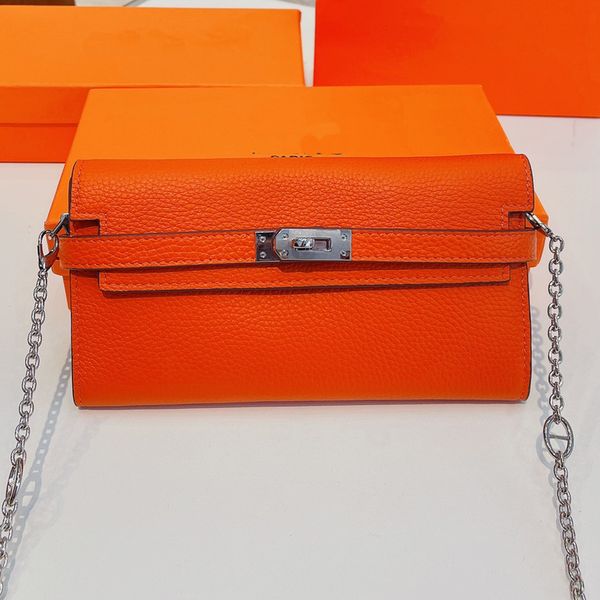 chain crossbody bags long wallet clutch bag women handbag purse pig nose fashion letter cowhide leather stamped lock hand bags
chain crossbody bags long wallet clutch bag women handbag purse pig nose fashion letter cowhide leather stamped lock hand bags