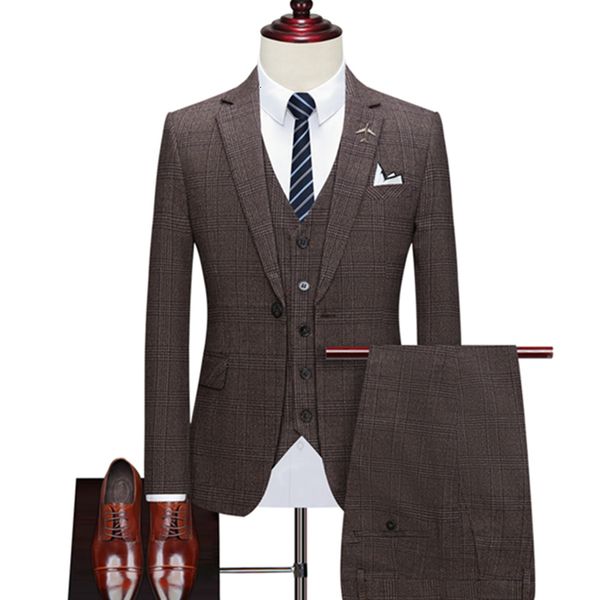 men's suits blazers suit coat vest pants 3 pcs set / casual boutique business retro british style plaid jacket trousers waistcoat 23011, White;black
men's suits blazers suit coat vest pants 3 pcs set / casual boutique business retro british style plaid jacket trousers waistcoat 23011, White;black
