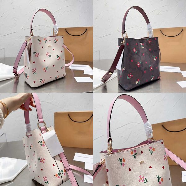 evening bags totes totes bags womens designer luxury hand women classic flower buckle bag fashion shopping shoulder crossbody lager tote pur
evening bags totes totes bags womens designer luxury hand women classic flower buckle bag fashion shopping shoulder crossbody lager tote pur