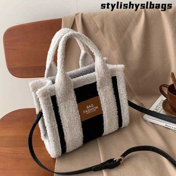 shoulder bags lambswool squaretote for women pu plush handbag winter shoulder crossbody bags ladies fashion shopper handle bags purses ins 0
shoulder bags lambswool squaretote for women pu plush handbag winter shoulder crossbody bags ladies fashion shopper handle bags purses ins 0