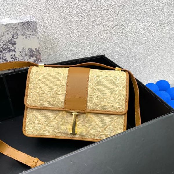 channel chain bag clutch flap women luxury check velour thread purse double letters solid hasp waist square stripes
channel chain bag clutch flap women luxury check velour thread purse double letters solid hasp waist square stripes