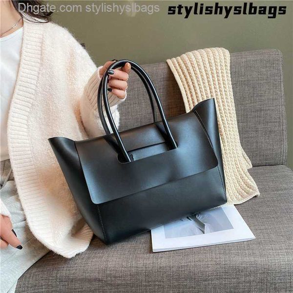 shoulder bags cgcbag fashion luxury handbag woman 2022 commute large capacity female tote bag quality leather retro designer shoulder bag 01
shoulder bags cgcbag fashion luxury handbag woman 2022 commute large capacity female tote bag quality leather retro designer shoulder bag 01