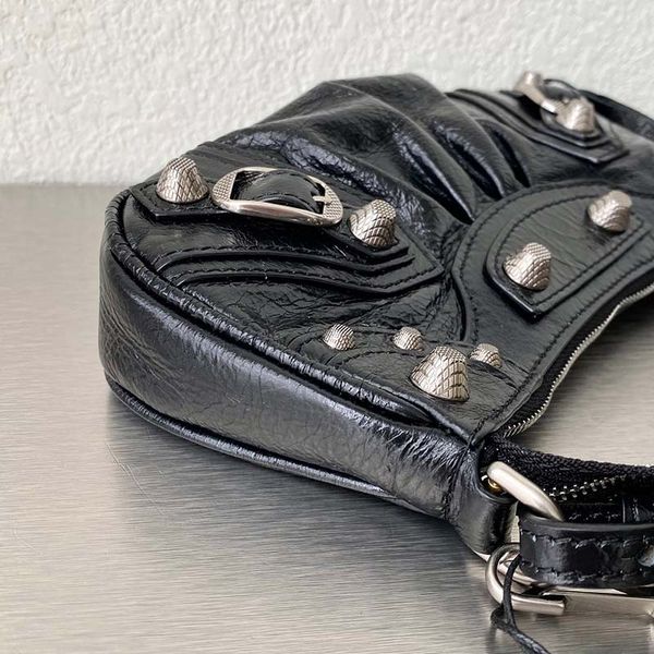 accessories designer bags women bags crossbody bag hobo purses designer brand female shoulder gold chain purses fashion shoulder bag's
accessories designer bags women bags crossbody bag hobo purses designer brand female shoulder gold chain purses fashion shoulder bag's