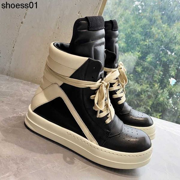 wang yibo's same version of ro high-soled high-leather high-shoes with inverted triangle round head color-blocking casual sports shoes, Black
wang yibo's same version of ro high-soled high-leather high-shoes with inverted triangle round head color-blocking casual sports shoes, Black