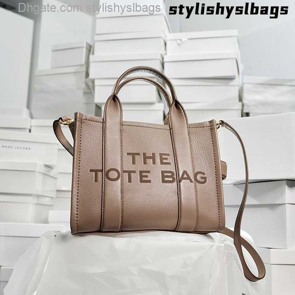 shoulder bags luxury brands tote bag for women designer handbag mini pu leather shoulder crossbody bags small female shopper purses 2022 new
shoulder bags luxury brands tote bag for women designer handbag mini pu leather shoulder crossbody bags small female shopper purses 2022 new