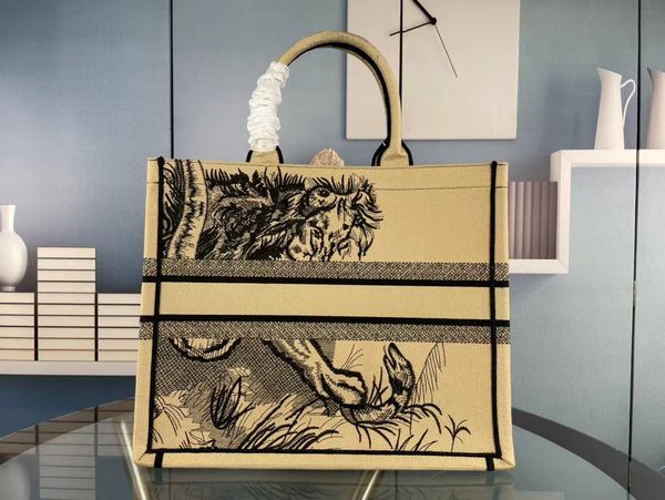 new 5a quality totes classic handbags shoulder bags handbag womens bag women tote bag purses brown bags leather clutch fashion bags
new 5a quality totes classic handbags shoulder bags handbag womens bag women tote bag purses brown bags leather clutch fashion bags