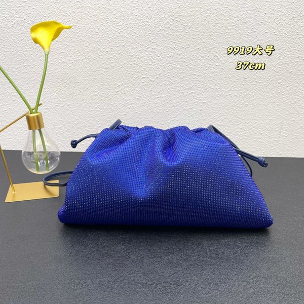 7a designer cloud bag the pouch clutch swarovski crystal diamonds canvas microfiber women shoulder bags leather lined fashion crossbody bags
7a designer cloud bag the pouch clutch swarovski crystal diamonds canvas microfiber women shoulder bags leather lined fashion crossbody bags