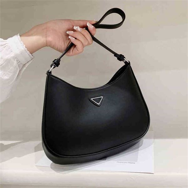70% off handbags outlet sale fashion underarm large capacity solid color simple texture single wrist
70% off handbags outlet sale fashion underarm large capacity solid color simple texture single wrist