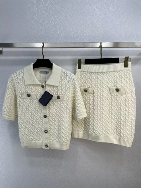 2023 new spring women's two piece dress lapel neck short sleeve sweater and skirts brand same style 2 pieces sets 0111-13, White
2023 new spring women's two piece dress lapel neck short sleeve sweater and skirts brand same style 2 pieces sets 0111-13, White