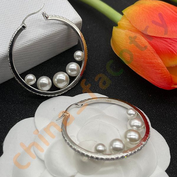 new huggie designer pearl earrings round diamond earring fashion jewelry stud party wedding valentine's day gift, Golden;silver
new huggie designer pearl earrings round diamond earring fashion jewelry stud party wedding valentine's day gift, Golden;silver