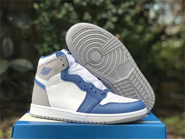 shoes 1 high og true blue /white-cement mens women sports sneakers with original dz5485-410
shoes 1 high og true blue /white-cement mens women sports sneakers with original dz5485-410
