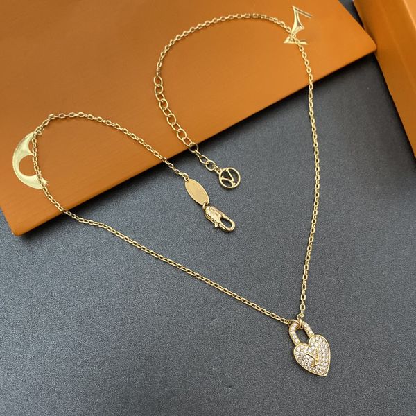with box luxury heart pendant necklace diamond bling 18k gold plated women crystal pendant designers necklaces friend jewelry, Silver
with box luxury heart pendant necklace diamond bling 18k gold plated women crystal pendant designers necklaces friend jewelry, Silver