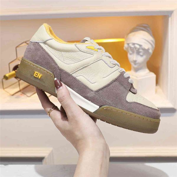 luxury design bowling shoes 2023 fashionable fendyity men and women leather canvas letter logo casual outdoor sports running shoes 02-004
luxury design bowling shoes 2023 fashionable fendyity men and women leather canvas letter logo casual outdoor sports running shoes 02-004