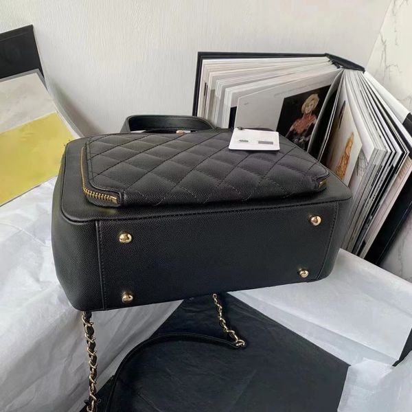 fashion bag messenger bag luxury wholesale removable shoulders belt exquisite fabric perfect hardware
fashion bag messenger bag luxury wholesale removable shoulders belt exquisite fabric perfect hardware