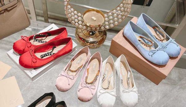 brand casual shoes fairy ballet dance girl 2023 autumn and winter new silk satin rhinestone with bowknot fashion flat shoes, Black
brand casual shoes fairy ballet dance girl 2023 autumn and winter new silk satin rhinestone with bowknot fashion flat shoes, Black