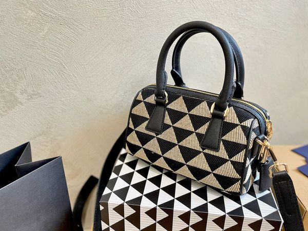 designers prad bag lady underarm bag mini messenger clutch cross body shoulder bags womens mens purse and handbag prada bag fashion bag
designers prad bag lady underarm bag mini messenger clutch cross body shoulder bags womens mens purse and handbag prada bag fashion bag