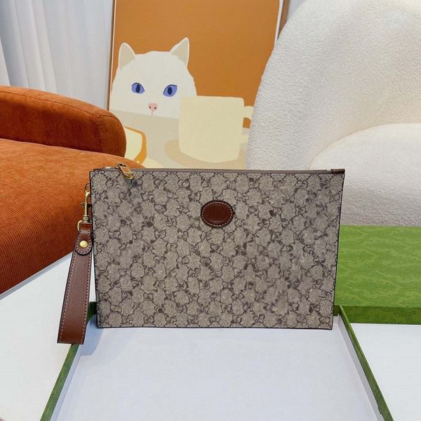 large cosmetic bag nylon designer purse canvas embellishment brown leather piping portable pillow bag sports fashion portable shoulder
large cosmetic bag nylon designer purse canvas embellishment brown leather piping portable pillow bag sports fashion portable shoulder