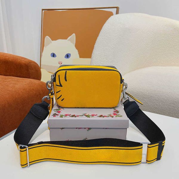 designers snapscrossbody bags shoulder bags luxurys handbags womens sdesigner bag m fashion color animation patterns camera bag messenger pu
designers snapscrossbody bags shoulder bags luxurys handbags womens sdesigner bag m fashion color animation patterns camera bag messenger pu
