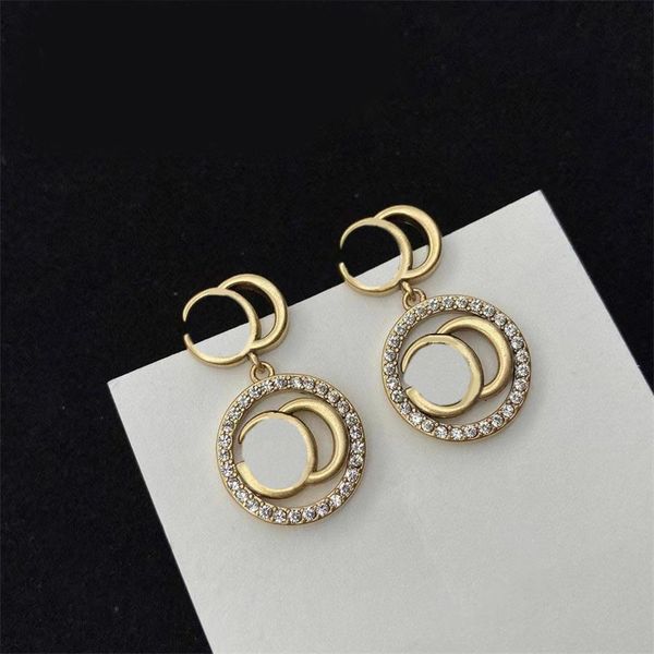 2023 drop earrings designer for women ohrringe diamond hoop earring luxury letter pendant stud earing wedding ornaments for girls jewelry go, Golden;silver
2023 drop earrings designer for women ohrringe diamond hoop earring luxury letter pendant stud earing wedding ornaments for girls jewelry go, Golden;silver