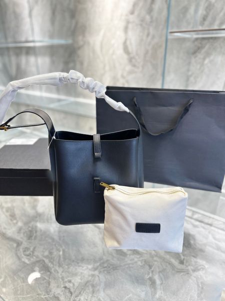 fashion designer shoulder bag 2023 women luxurys handbags the tote bag messenger bags purses shopping bags black large capacity
fashion designer shoulder bag 2023 women luxurys handbags the tote bag messenger bags purses shopping bags black large capacity
