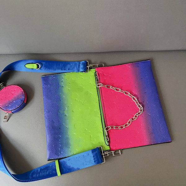 in the loop bag 3pcs set shoulder bag men women trio pouch pochette handbag crossbody messenger chain bags designer hand bag luxurys gradien
in the loop bag 3pcs set shoulder bag men women trio pouch pochette handbag crossbody messenger chain bags designer hand bag luxurys gradien