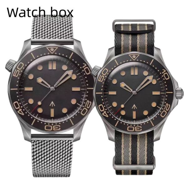 2023 fashion designer men watch 42mm fully automatic mechanical movement luminous steel mesh with luxury leisure business watch limited edit, Slivery;brown
2023 fashion designer men watch 42mm fully automatic mechanical movement luminous steel mesh with luxury leisure business watch limited edit, Slivery;brown