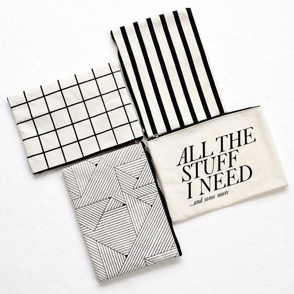 dhl50pcs cosmetic bags women canvas geometry striped prints travel long storage bag 
dhl50pcs cosmetic bags women canvas geometry striped prints travel long storage bag