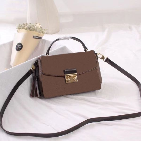 designer handbags shoulder bags classic fashion bag women genuine leather croisette removable tassel crossbody bag tote
designer handbags shoulder bags classic fashion bag women genuine leather croisette removable tassel crossbody bag tote