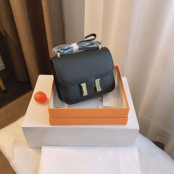 designer woman bag bamboo handle bag low-key but super-suede cow leather fashionable and versatile piece
designer woman bag bamboo handle bag low-key but super-suede cow leather fashionable and versatile piece