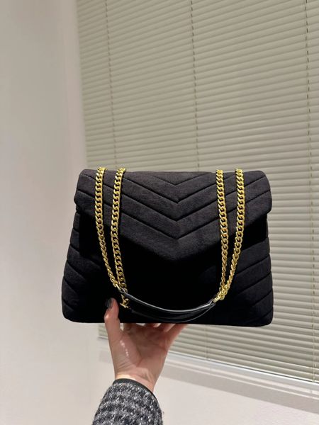luxury frosted leather cloud bag famous designer loulou series handbag classic gold chain lambskin soft envelope bags yslity shoulder crossb
luxury frosted leather cloud bag famous designer loulou series handbag classic gold chain lambskin soft envelope bags yslity shoulder crossb