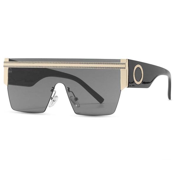 fashion designer sunglasses classic eyeglasses one piece goggle outdoor beach ride sun glasses for man woman 6 colors, White;black
fashion designer sunglasses classic eyeglasses one piece goggle outdoor beach ride sun glasses for man woman 6 colors, White;black