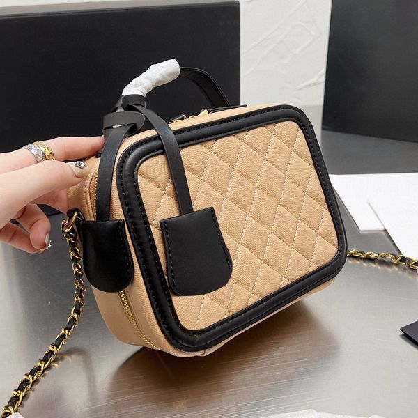 designer handbag shoulder totes bags wallet double letters solid hasp waist square stripes women luxury handbags
designer handbag shoulder totes bags wallet double letters solid hasp waist square stripes women luxury handbags