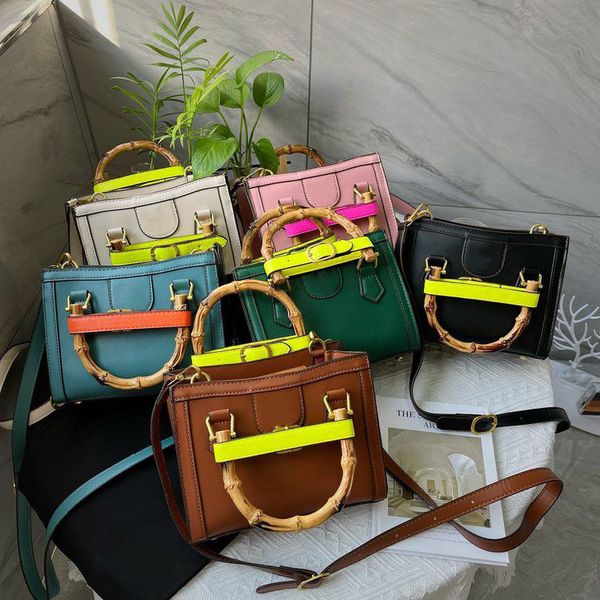 leather fashion designer shoulder bags totes shopping bag lady embossing totes bag womens crossbody evening purse casual wallets gift suppor
leather fashion designer shoulder bags totes shopping bag lady embossing totes bag womens crossbody evening purse casual wallets gift suppor
