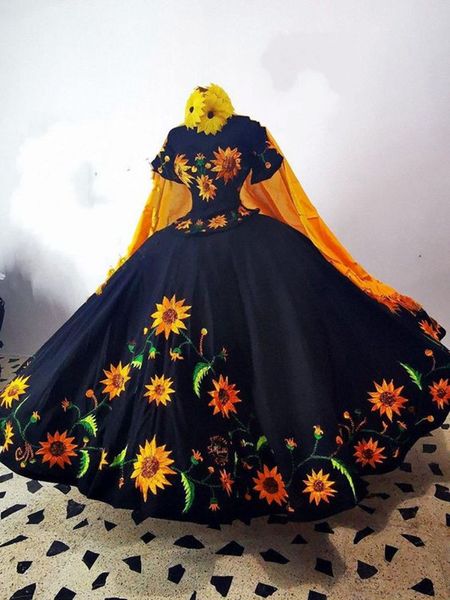 black mexcian quinceanera dresses sunflower embroidered off shoulder bow charro sweet 15 dress sweet 16 quince xv prom gowns, Blue;red
black mexcian quinceanera dresses sunflower embroidered off shoulder bow charro sweet 15 dress sweet 16 quince xv prom gowns, Blue;red