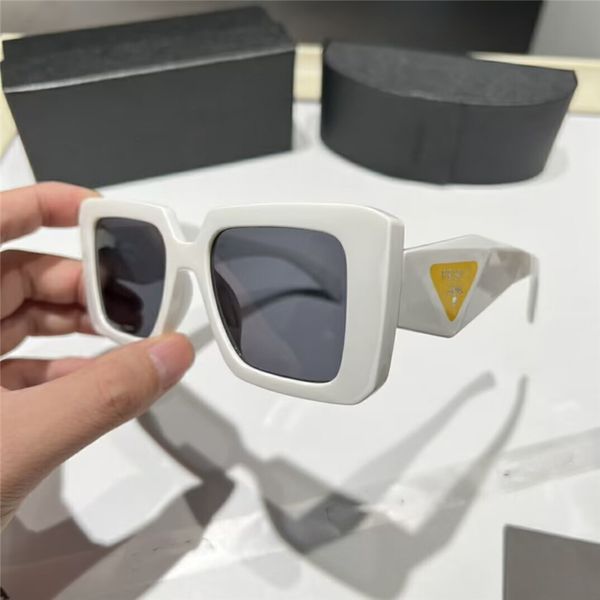 2023 new designer sunglasses ce polarized sunglasses for women and men fashion model special uv 400 protection big leg double beam frame out, White;black
2023 new designer sunglasses ce polarized sunglasses for women and men fashion model special uv 400 protection big leg double beam frame out, White;black