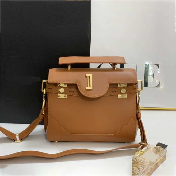 new balmbag fashion leather shoulder bags designer bag womens luxurys handbag ladies crossbody bags hand tote bag multifunctional solid colo
new balmbag fashion leather shoulder bags designer bag womens luxurys handbag ladies crossbody bags hand tote bag multifunctional solid colo