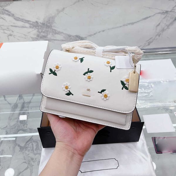new shoulder bags cbag klarey little daisy organ bag women designer bag fashion flap small square pouch luxury handbag messenger vintage bag
new shoulder bags cbag klarey little daisy organ bag women designer bag fashion flap small square pouch luxury handbag messenger vintage bag