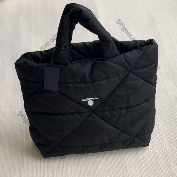 winter fashion famous luxury shopping bags fluffy white letters quilted large capacity outdoor sacoche street black handle totes designer ha
winter fashion famous luxury shopping bags fluffy white letters quilted large capacity outdoor sacoche street black handle totes designer ha