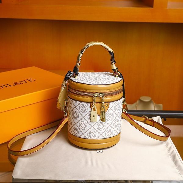 luxurys designer bag women bags handbag crossbody leather purse fashion flower shoulder lady tote bag wallet 124
luxurys designer bag women bags handbag crossbody leather purse fashion flower shoulder lady tote bag wallet 124